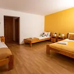 Berkenye Vendeghaz Penzion 4*