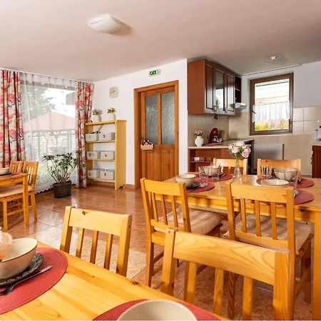 Berkenye Vendeghaz Penzion 4*